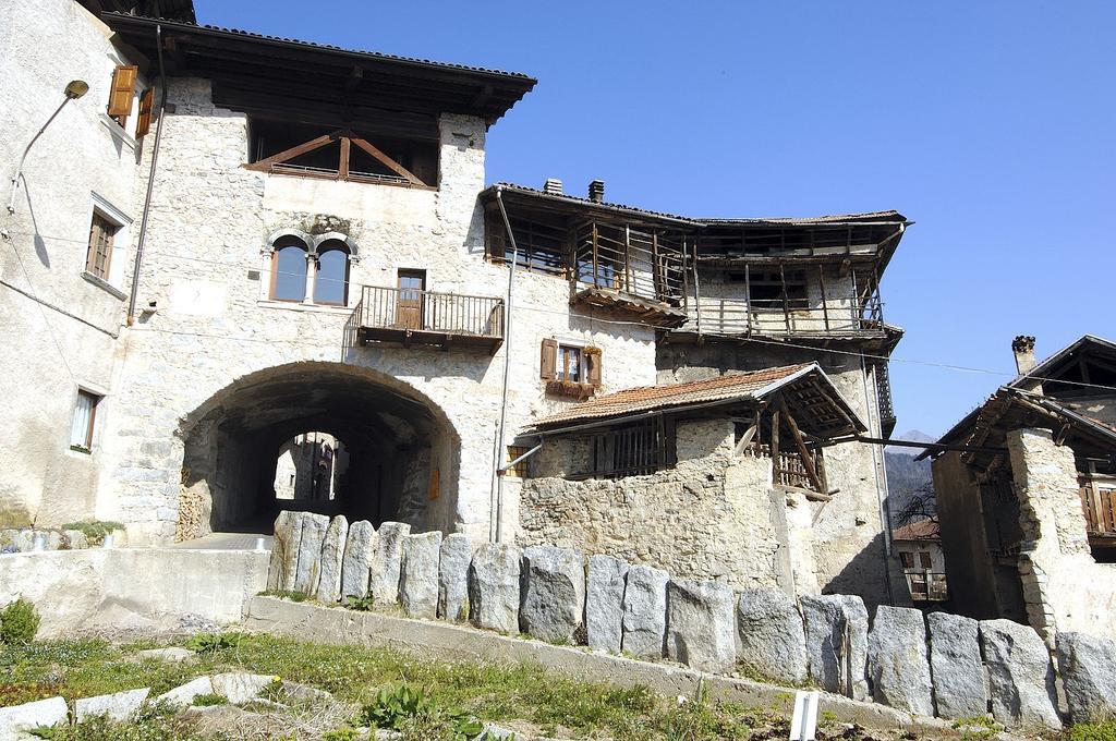 Residenza Casale Aparthotel Ponte delle Arche Exterior photo